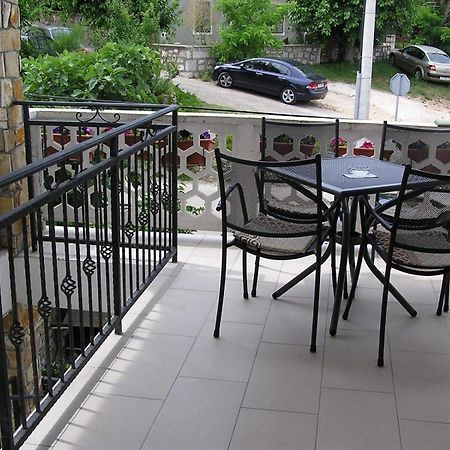 Apartmani Radosav Šilo Exteriör bild