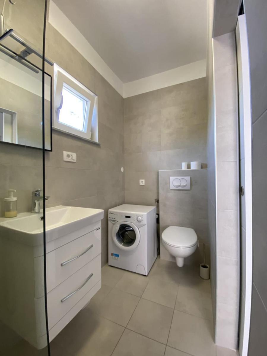 Apartmani Radosav Šilo Exteriör bild