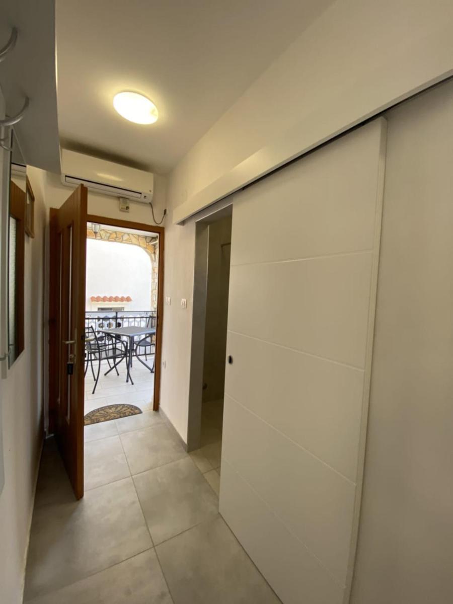 Apartmani Radosav Šilo Exteriör bild
